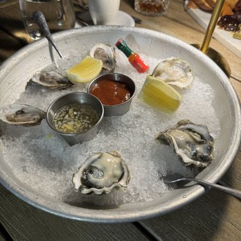 Arlo Kitchen and Bar - Seafood Near Me - Northport, New York Arlo Kitchen and Bar - Seafood Near Me - Northport, New York