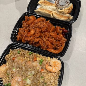 Golden Tree Restaurant - Chinese Near Me - Los Angeles, California
