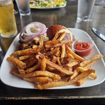 Kuma's Corner - Belmont - Black Sabbath Burger. - Burgers Near Me - Chicago, Illinois