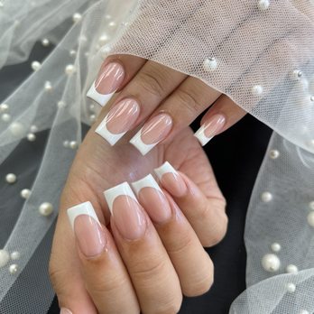 Day Nail Bar - Square French tips - Nail Salons Near Me - San Jose, California