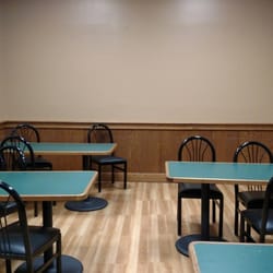 Bill Gray's Chili - Cute little party room should be easy to decorate! Room hold 20-25 ppl