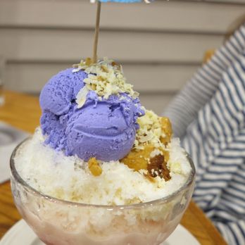 Max's Restaurant - Glendale - Halo-Halo, delicious.  (FYI:  In the Philippines, this is enjoyed as a snack.  Not as a dessert. That's why it's huge.) - Filipino Near Me - Glendale, California