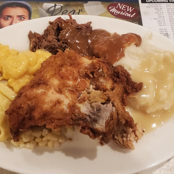 Blue Gate Restaurant & Bakery - Mac and cheese, fried chicken, pot roast, mashed potatoes - Bakeries Near Me - Shipshewana, Indiana Blue Gate Restaurant & Bakery - Mac and cheese, fried chicken, pot roast, mashed potatoes - Bakeries Near Me - Shipshewana, Indiana