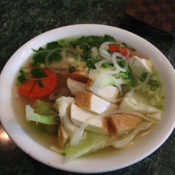 Hale Vietnam - Vegetarian pho wit tofu - Vietnamese Near Me - Honolulu, Hawaii