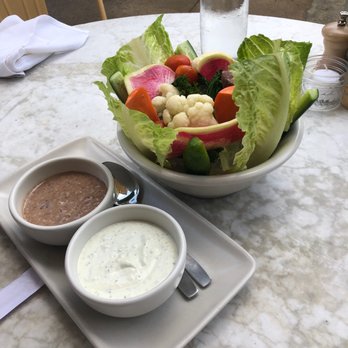 True Food Kitchen - My favourite starter @Seasonal Vegetable Crudités** - Vegetarian Near Me - Pasadena, California True Food Kitchen - My favourite starter @Seasonal Vegetable Crudités** - Vegetarian Near Me - Pasadena, California