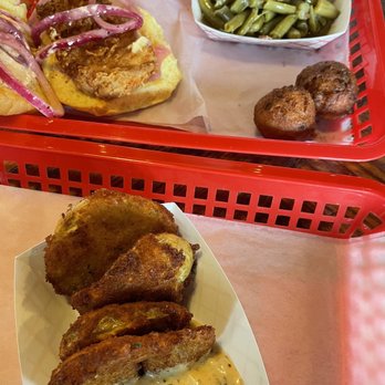 Picnic - Fried green tomatoes (bottom) and chicken sandwich (too) - Barbeque Near Me - Durham, North Carolina Picnic - Fried green tomatoes (bottom) and chicken sandwich (too) - Barbeque Near Me - Durham, North Carolina