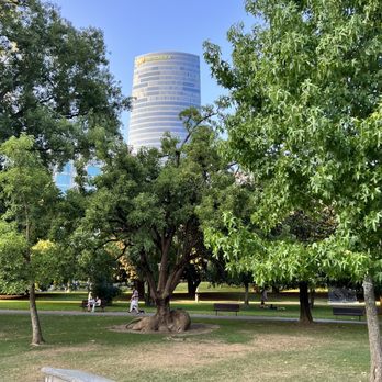 Parque Doña Casilda de Iturrizar - Parks Near Me - Bilbao, BI
