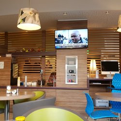 Ibis Styles Wien - Waiting at the lobby