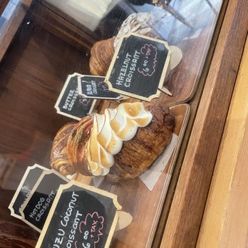 Little Pebbles - Desserts Near Me - Toronto, Ontario Little Pebbles - Desserts Near Me - Toronto, Ontario