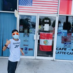 Food Store & Peruvian Corner