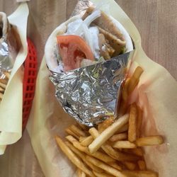 Monty's Gyros & Subs - Chicken Sandwich with Fries