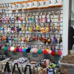 Happy Wahine - Cute purse charms for days...and not to mention those adorably functional eco friendly totes!