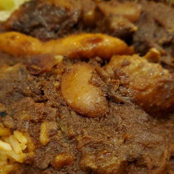 Goody's BBQ Chicken and Ribs - Oxtail gravy!! - Barbeque Near Me - Arverne, New York