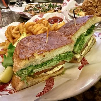 Heroes - Baja Chicken Sandwich w/ curly fries - American Near Me - Riverside, California