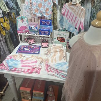 Droplets. - Children's Clothing Near Me - Wailea, Hawaii