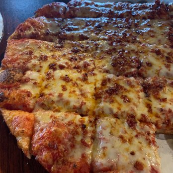Pizza Palace - Pepperoni pizza - Pizza Near Me - Seymour, Indiana