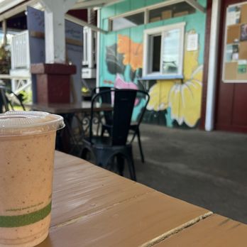 Piilani Kitchen - Banana berry smoothie - Sandwiches Near Me - Pepeekeo, Hawaii Piilani Kitchen - Banana berry smoothie - Sandwiches Near Me - Pepeekeo, Hawaii