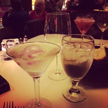 Ocean Prime - Black Orchid cocktail and Berry Martini - Cocktail Bars Near Me - Philadelphia, Pennsylvania