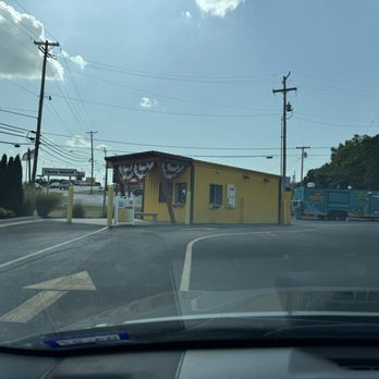 Table Rock Coffee Roasters - Drive through. - Food Trucks Near Me - Branson, Missouri Table Rock Coffee Roasters - Drive through. - Food Trucks Near Me - Branson, Missouri