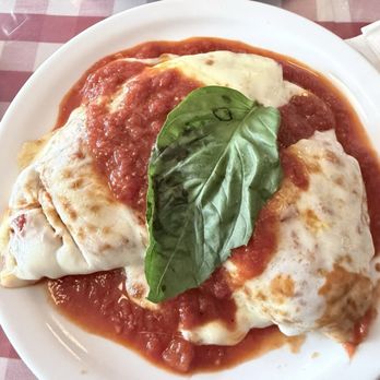Sugo - Chicken cutlet parmigiana - Italian Near Me - Toronto, Ontario Sugo - Chicken cutlet parmigiana - Italian Near Me - Toronto, Ontario