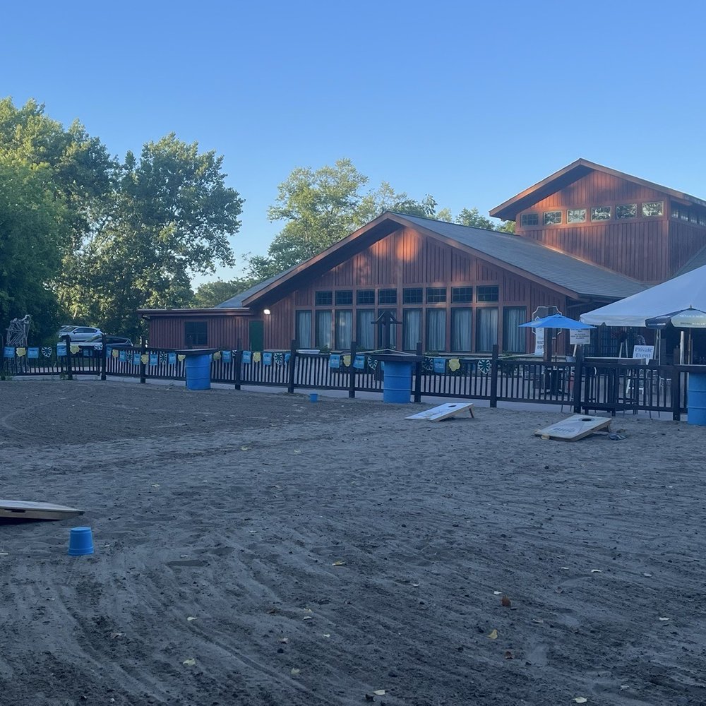 Solé Sandbar - Tiki Bars Near Me - Blasdell, New York