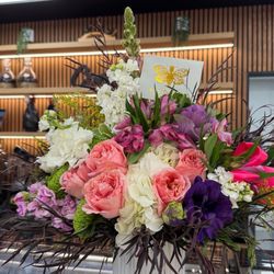 Buzzy Bee Flowers - Congratulations flowers