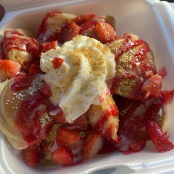 Puffer G’z - Strawberry cheesecake mini pancakes - Coffee & Tea Near Me - Bullhead City, Arizona Puffer G’z - Strawberry cheesecake mini pancakes - Coffee & Tea Near Me - Bullhead City, Arizona