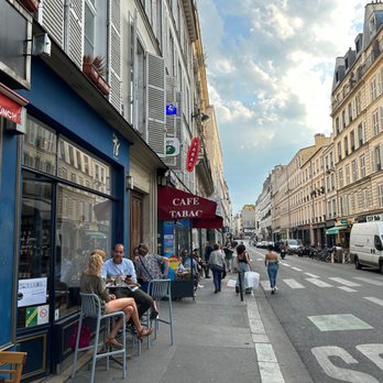 Le 18 Oberkampf - Wine Bars Near Me - Paris Le 18 Oberkampf - Wine Bars Near Me - Paris