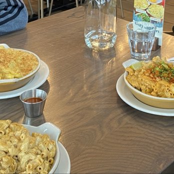 Homeroom - Mexican vegan Mac, vegan Mac, Jalapeno Popper Mac - American Near Me - Oakland, California Homeroom - Mexican vegan Mac, vegan Mac, Jalapeno Popper Mac - American Near Me - Oakland, California