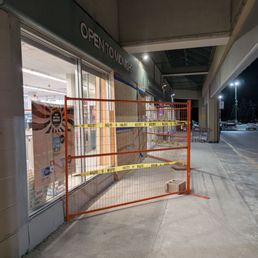 Exterior outside entrance of Shoppers Drug Mart - Construction - Markham, Ontario Exterior outside entrance of Shoppers Drug Mart - Construction - Markham, Ontario