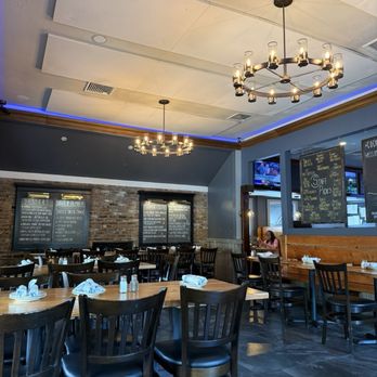 Suspenders Restaurant & Pub - Inner Dining Area - Bars Near Me - Union, New Jersey Suspenders Restaurant & Pub - Inner Dining Area - Bars Near Me - Union, New Jersey