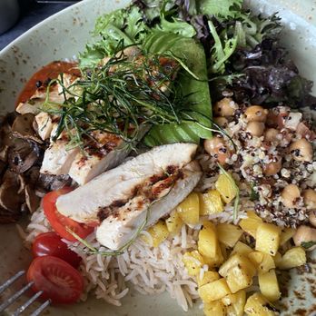 Milestones Restaurants - M bowl - Canadian (New) Near Me - West Vancouver, British Columbia