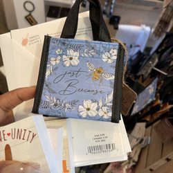Banner's Hallmark Shop - 6/18/2022 - Father's Day Weekend