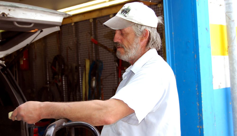 AJAX COLLISION CENTRE Updated August 2024 221 Westney Road S, Ajax