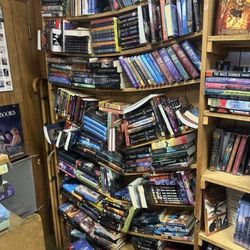 The Book Barn - Bookshelf