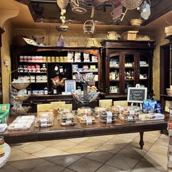 Lombardi's Gourmet Market