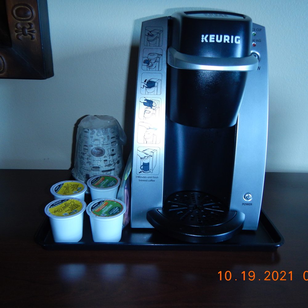 Victorian Inn - Keurig Coffee maker - Hotels Near Me - Monterey, California Victorian Inn - Keurig Coffee maker - Hotels Near Me - Monterey, California