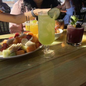 7th & Carson - Mango Margarita, Cucumber Smash, Red Bull Mule, I Am Smashed - New American Near Me - Las Vegas, Nevada