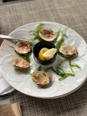 Monroe Bay Oysterette by null