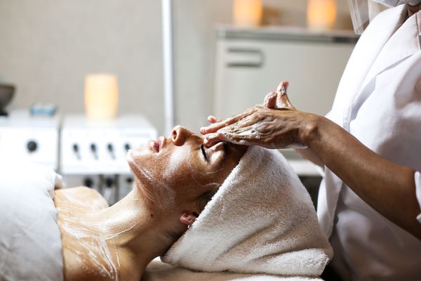 Farida Studio by null