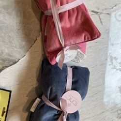 Bella Rose Boutique - Tonic luxury velvet heat pillow with essential oils