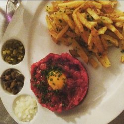 Chez Steph - Tartare de boeuf et frites maison