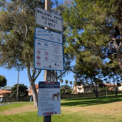 Delthorne Park - Signs along the walking path