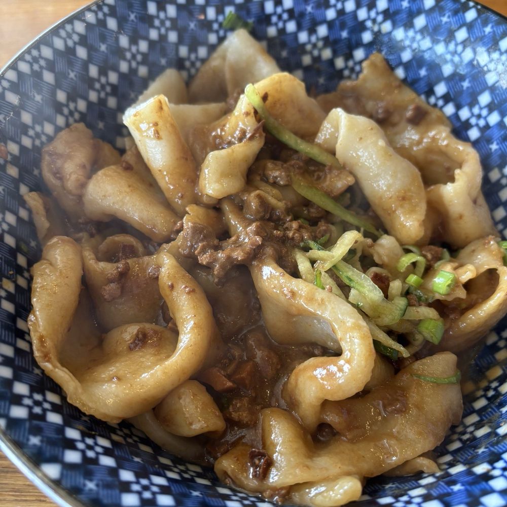 Liang's Village - Minced pork noodle - Taiwanese Near Me - Cupertino, California Liang's Village - Minced pork noodle - Taiwanese Near Me - Cupertino, California