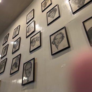 Fred 62 - Art on the Wall - Diners Near Me - Los Angeles, California Fred 62 - Art on the Wall - Diners Near Me - Los Angeles, California