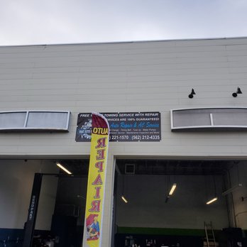 Diaz Auto Mechanic - Front of Diaz Auto Mechanic - Auto Repair Near Me - Moreno Valley, California Diaz Auto Mechanic - Front of Diaz Auto Mechanic - Auto Repair Near Me - Moreno Valley, California
