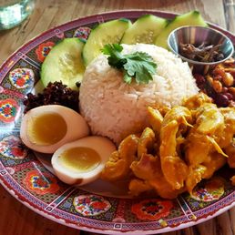 Nasi Lemak Nasi Lemak