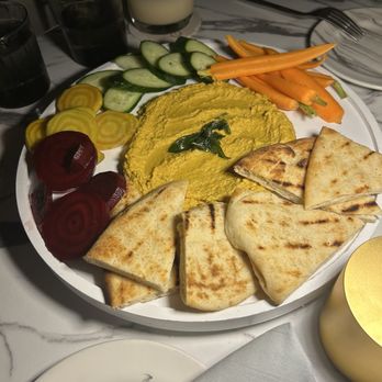 Charlie Park - hummus platter - Breakfast & Brunch Near Me - Tallahassee, Florida Charlie Park - hummus platter - Breakfast & Brunch Near Me - Tallahassee, Florida