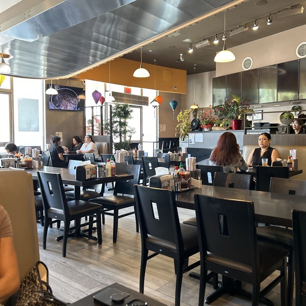 Simply Pho - Inside dining area - Noodles Near Me - Orange, California Simply Pho - Inside dining area - Noodles Near Me - Orange, California