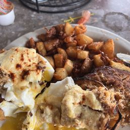 Crab cake Benedict Crab cake Benedict